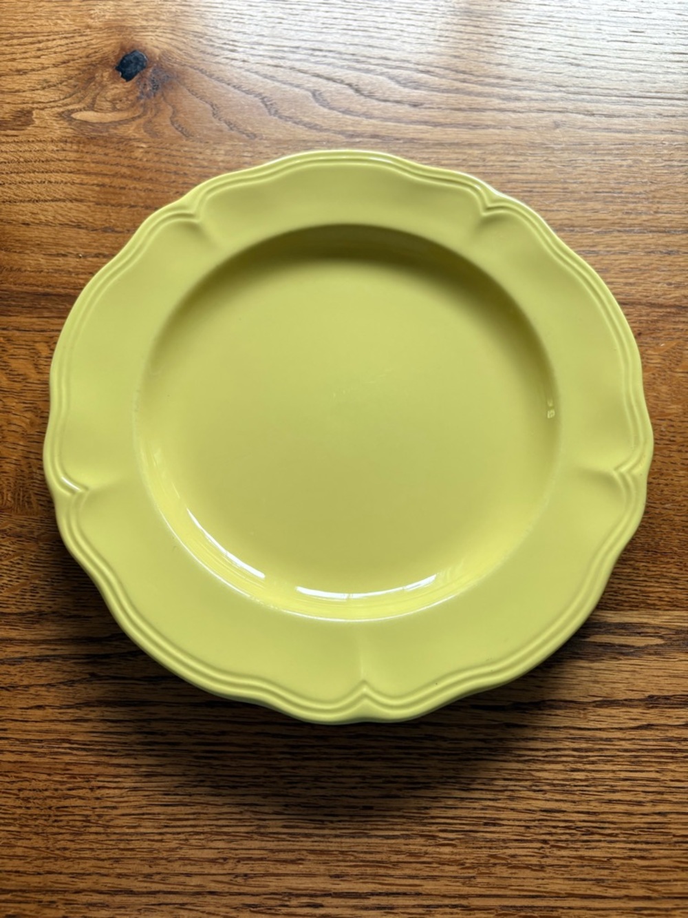 Vintage Buttercup Federalist Ironstone Scalloped Dinner Plate- 10.5 inches